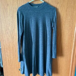 Gray long sleeve dress